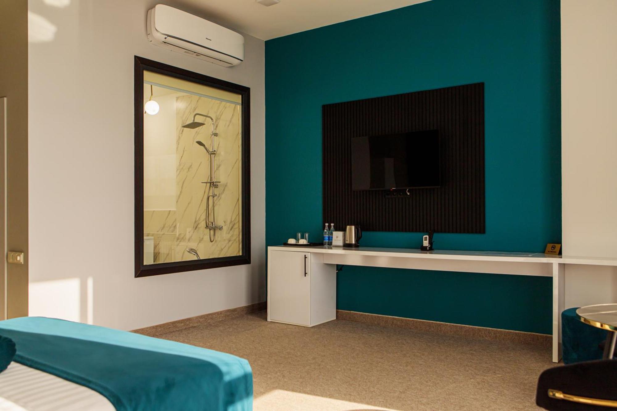 Hotel Port Plaza Evn P'arak'ar Esterno foto